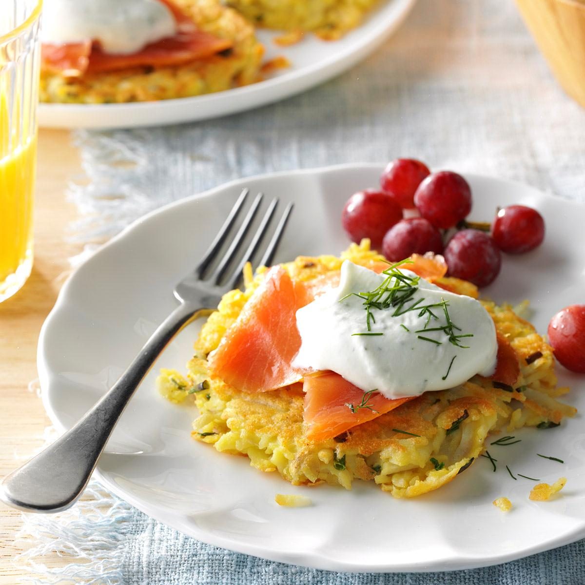 Hash brown pancakes with smoked salmon dill cream