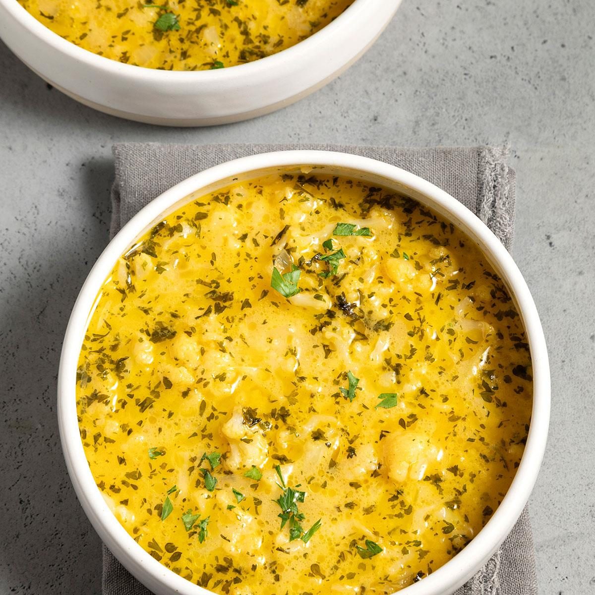 Cheesy Cauliflower Soup