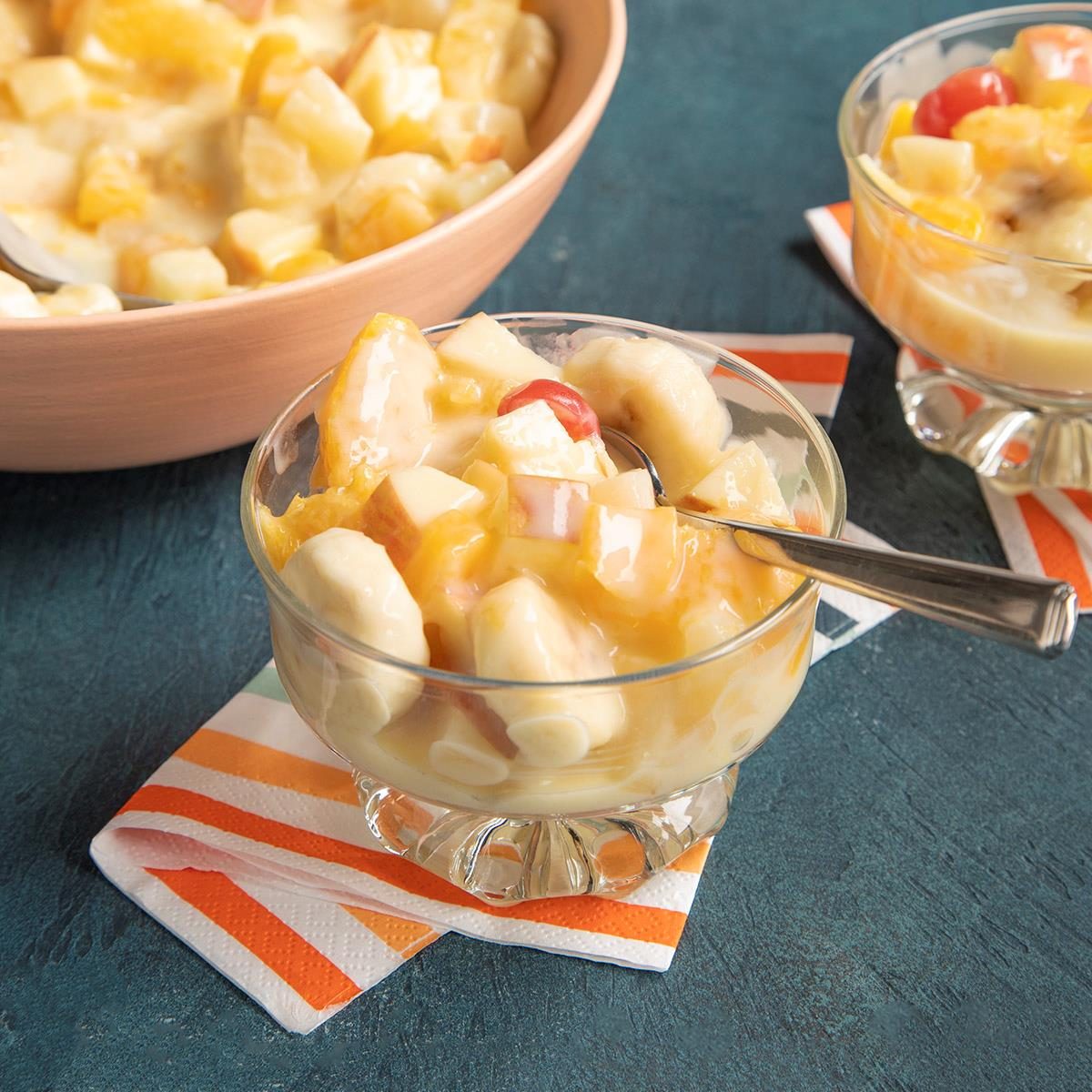 Creamy Fruit Salad with Yogurt