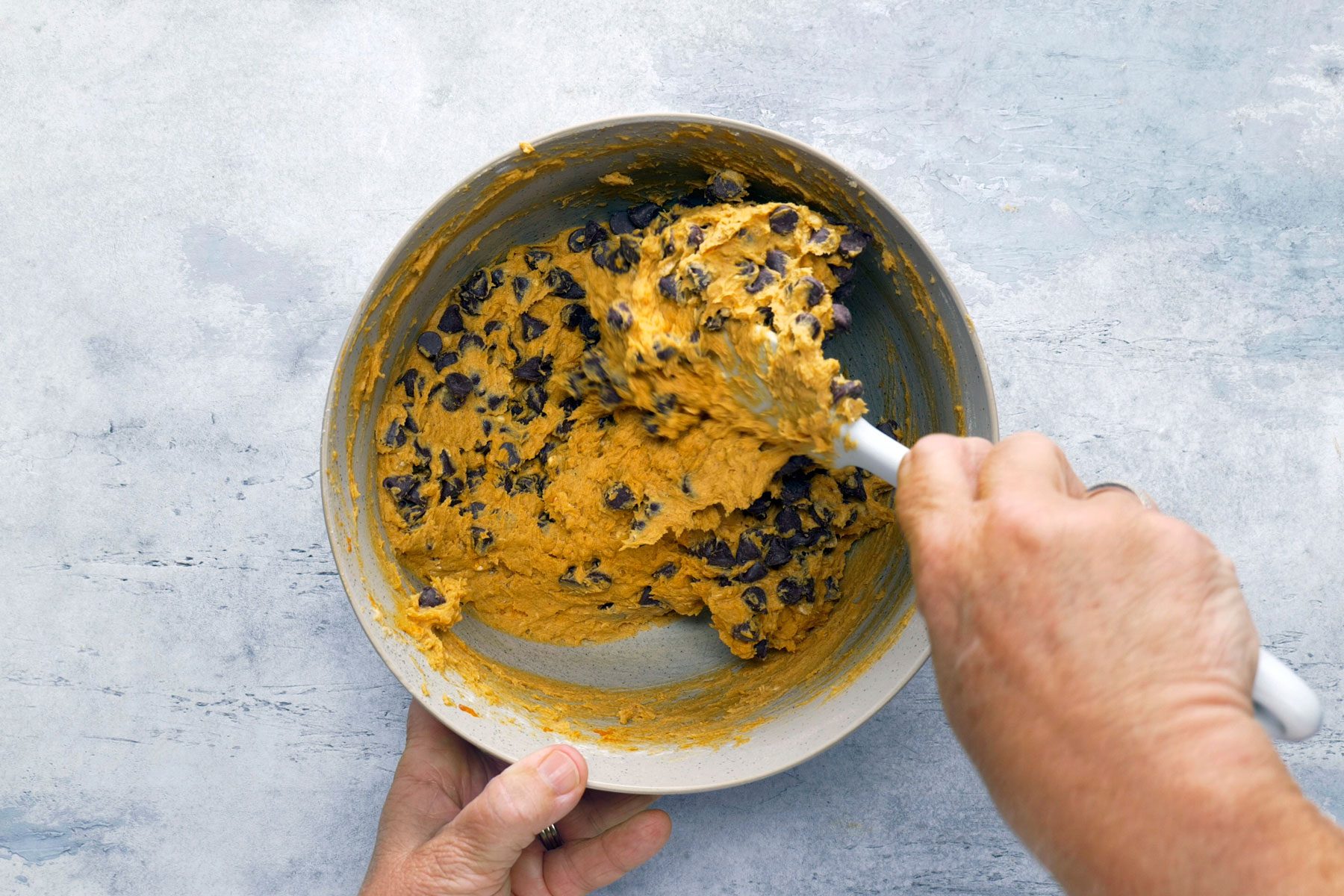 Pumpkin Chocolate Chip Cookies Thvs23 1195 Mr 10 03 23 Pumpkinchocolatechipcookies 5