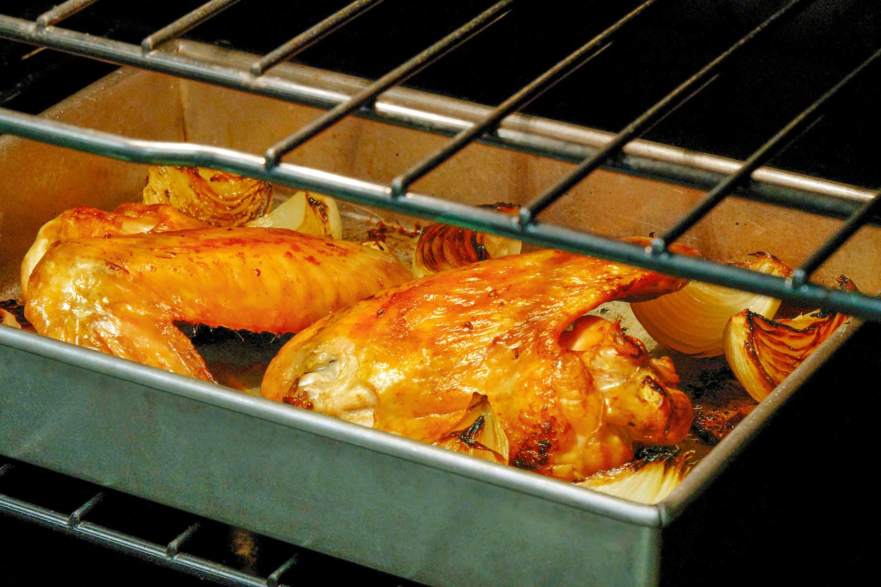 Turkey Gravy Tohvs23 39744 Mf 10 10 Makeaheadturkeygravy 2b