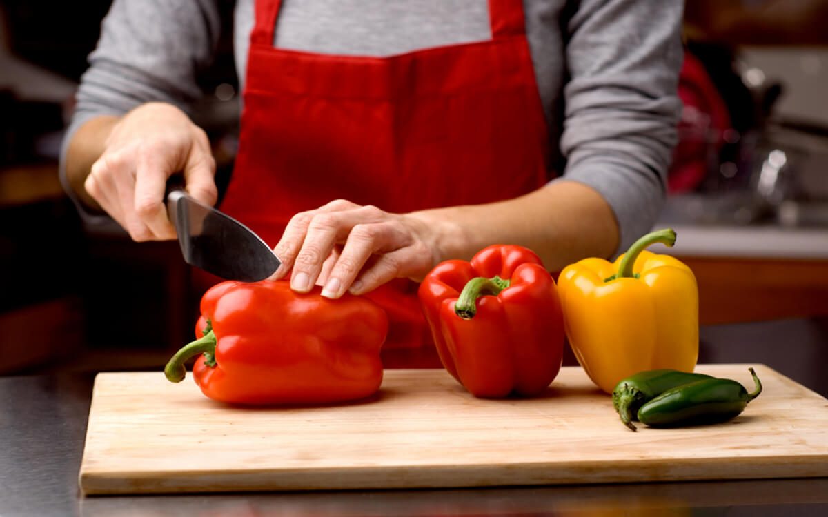 Here’s How to Cut a Bell Pepper the Right Way