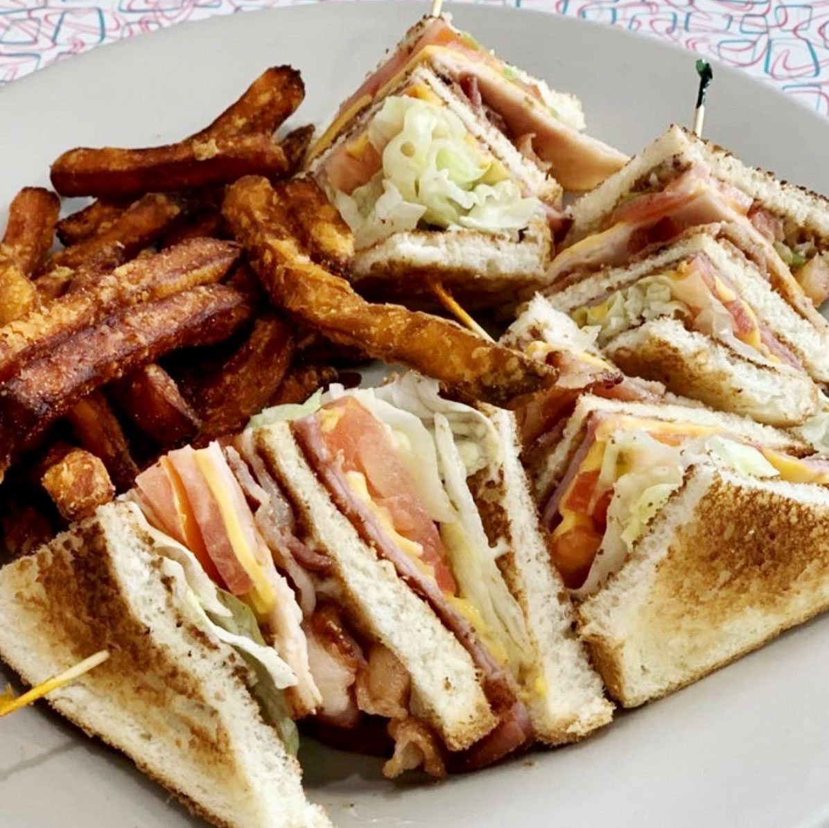 sandwich at Dots Diner in Louisiana