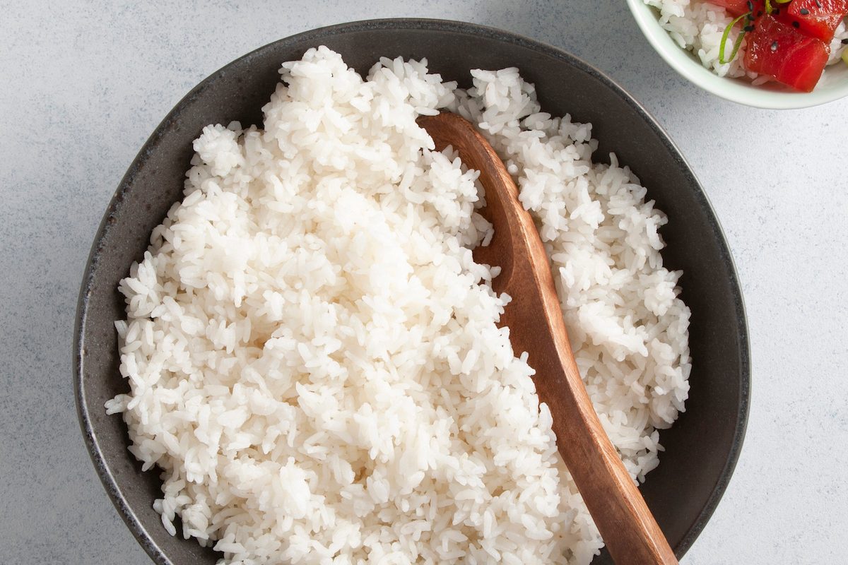 A bowl of cooked sushi rice