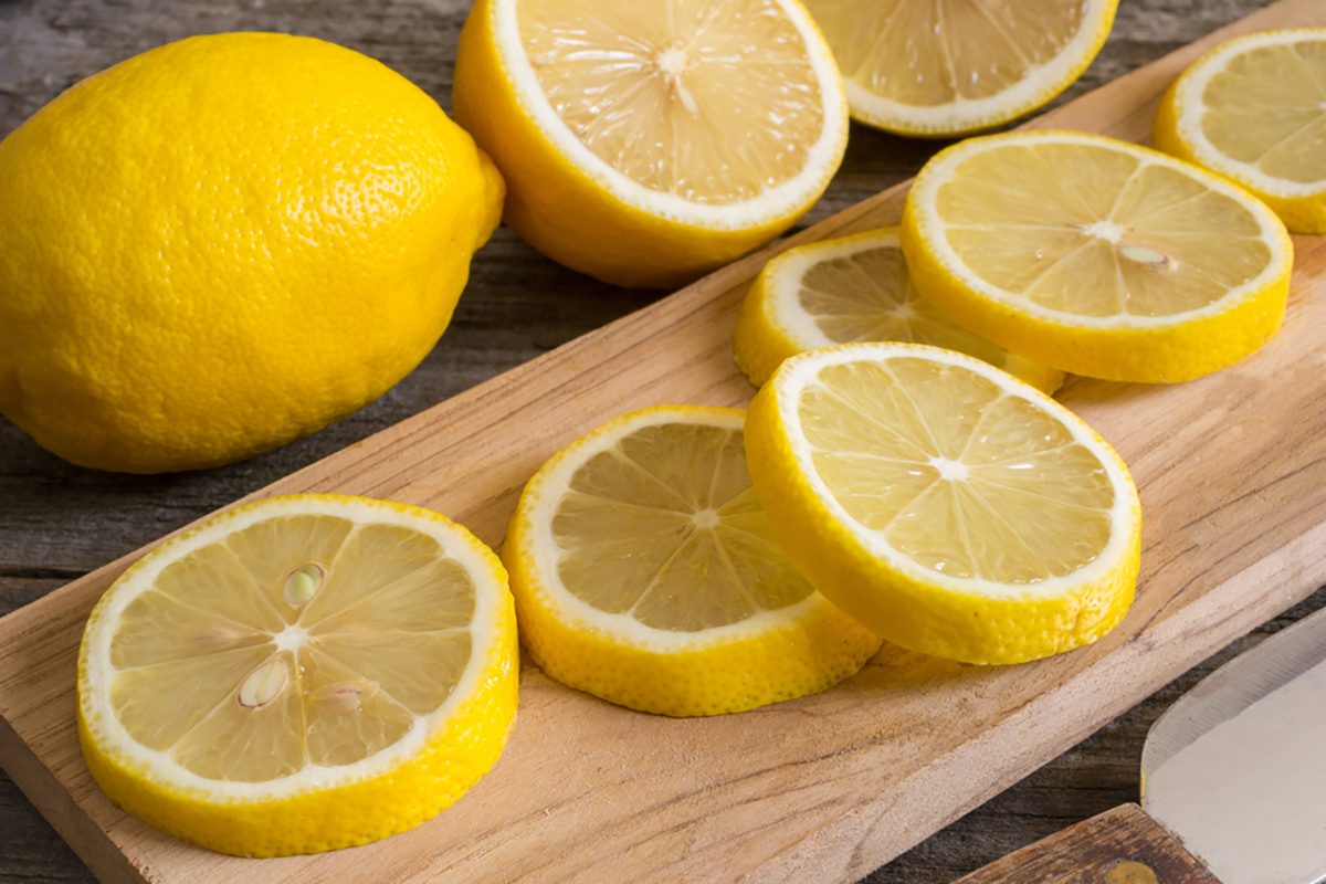 How to Juice Lemons (the Easy Way!)