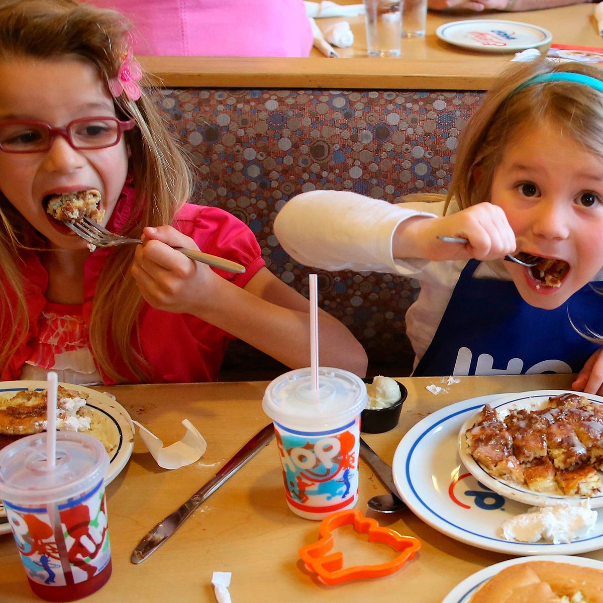 Kids eating at Ihop