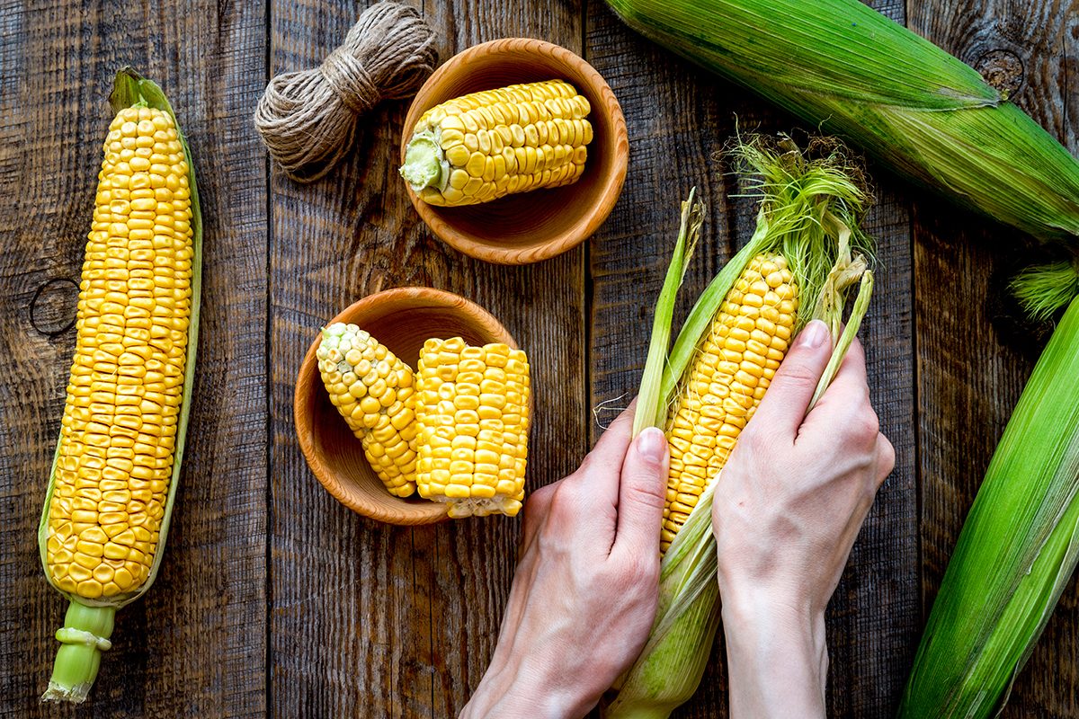 How to Steam Corn on the Cob