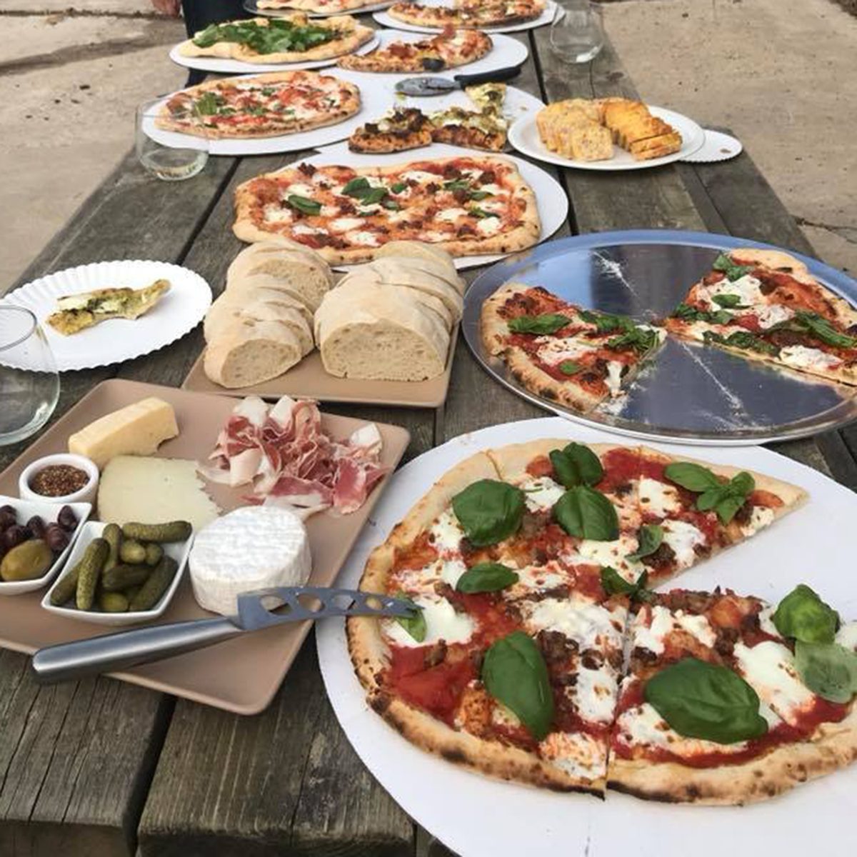 luna valley farm pizza on table