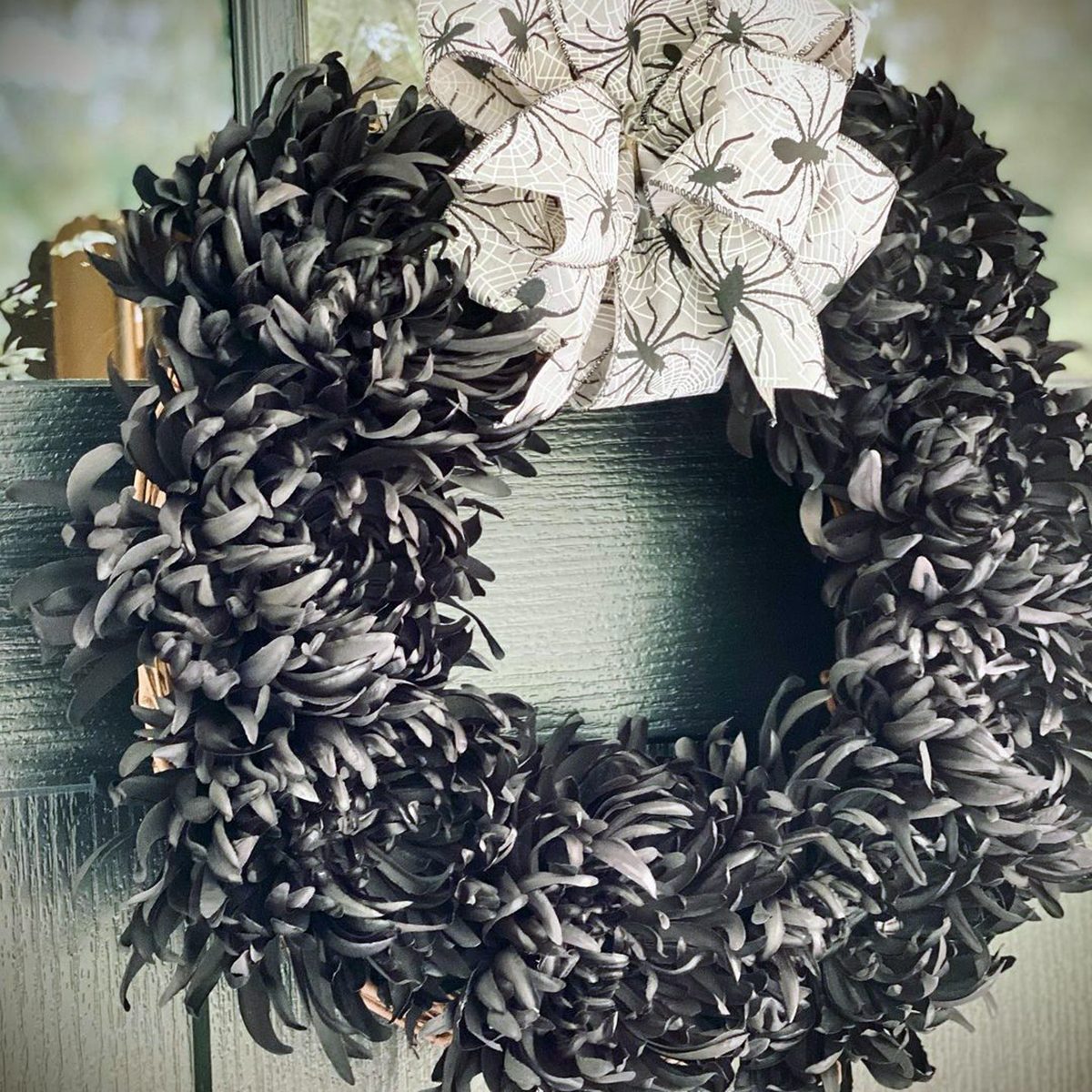 Spider Mum Wreath