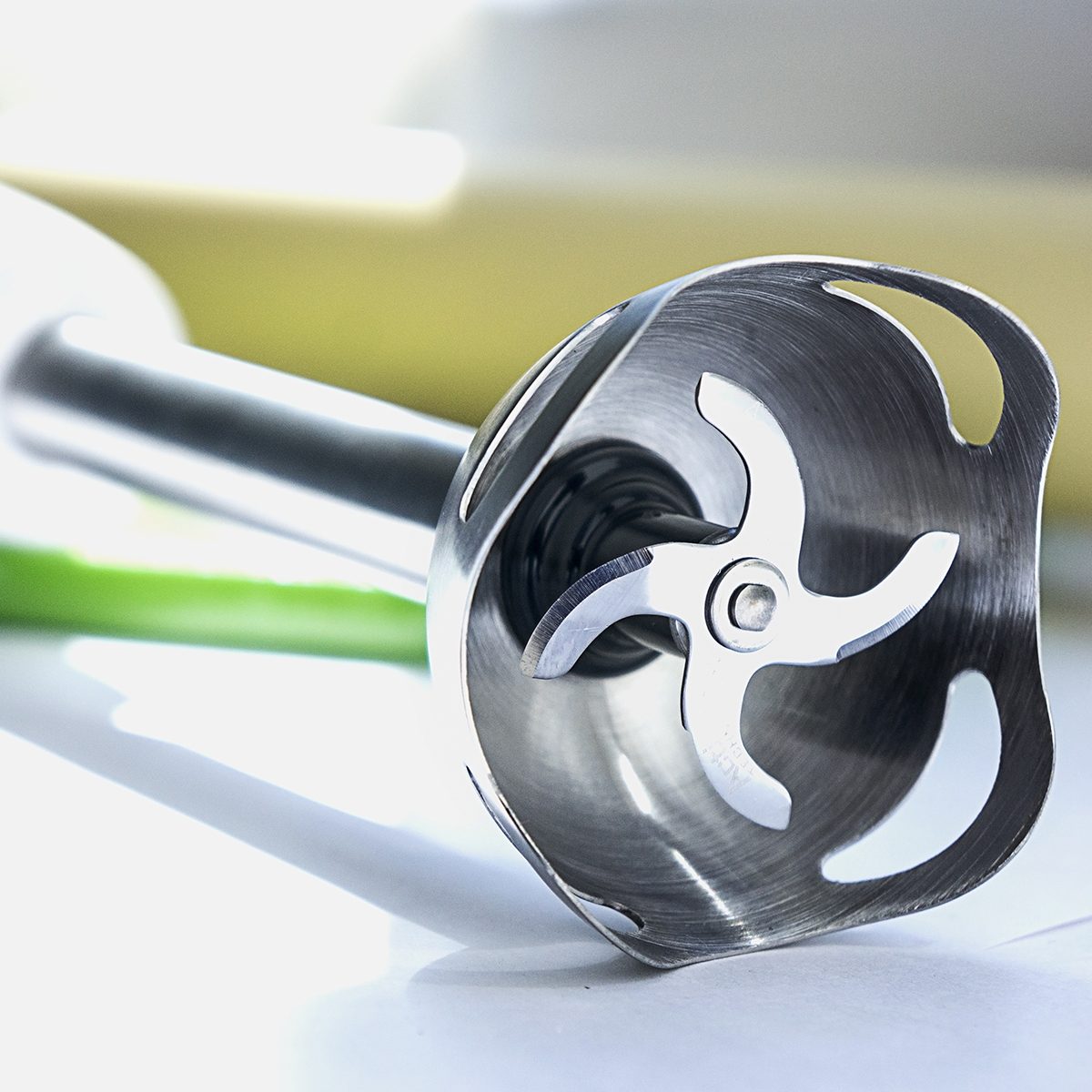 How to Choose an Immersion Blender That’s Right for You