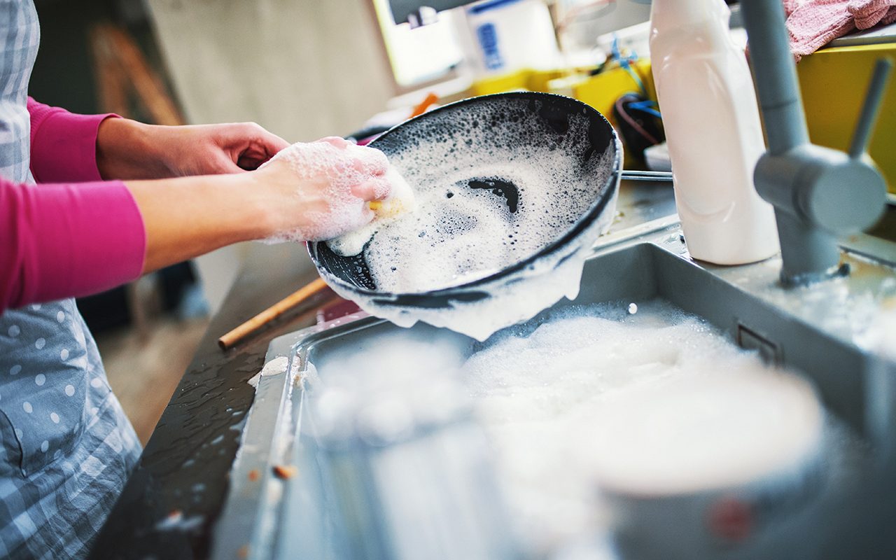 How to Clean Every Type of Pan
