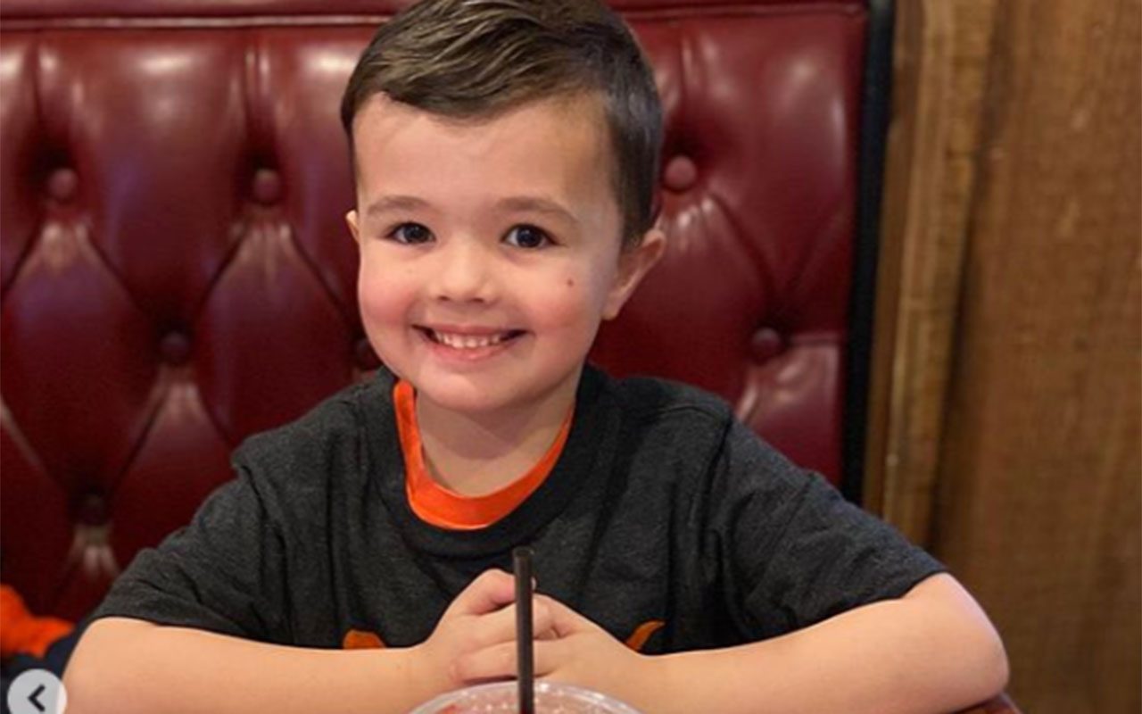 Meet the Shirley Temple King, an Adorable 6-Year-Old Beverage Critic