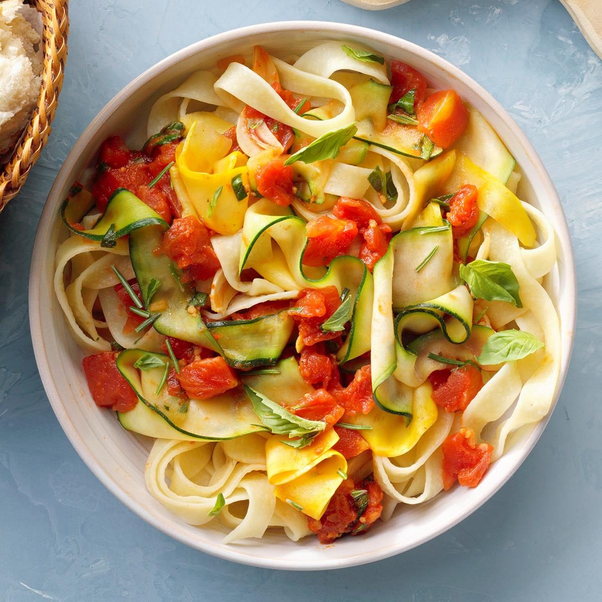 Summer Zucchini Pasta Exps Thjj21 259692 B02 11 10b 1