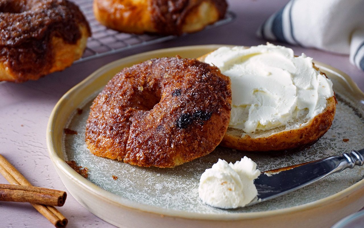 How to Make a Perfect Panera Cinnamon Crunch Bagel at Home