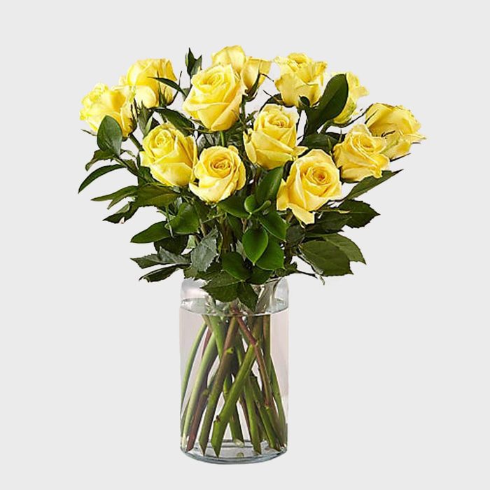 Toh 6 Yellow Rose Bouquet Via Ftd Ecomm