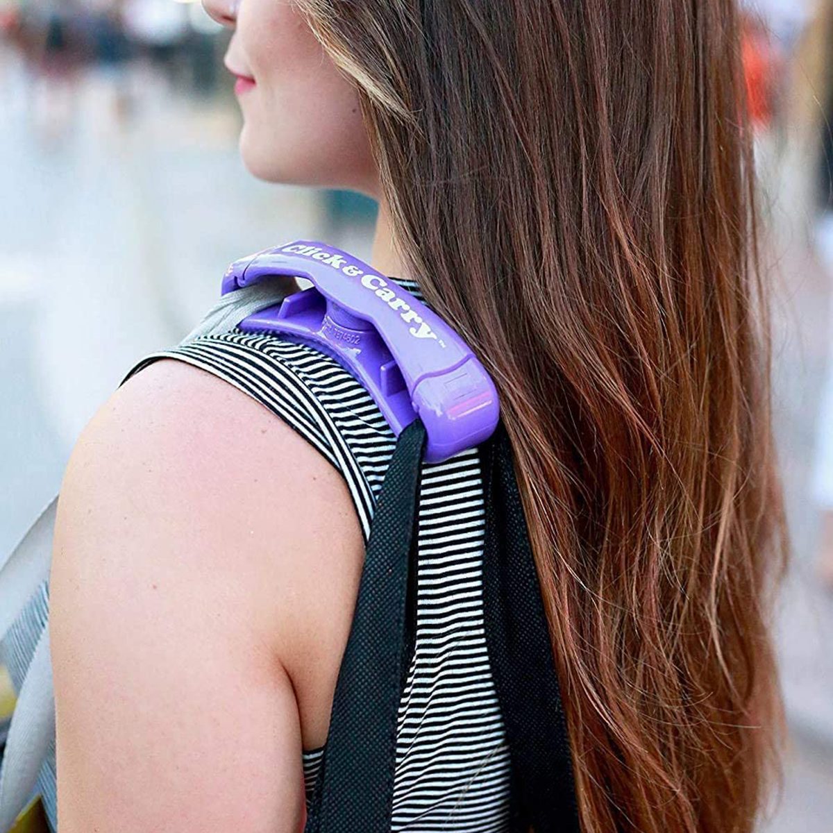 The Clever Click & Carry Bag Carrier Lets You Haul Groceries Hands-Free