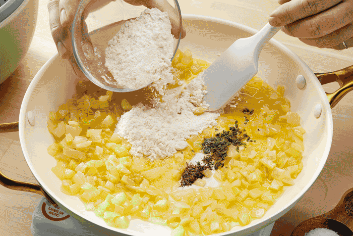 Tohcom23 272613 P2 Md 03 16 7b Vegan Potpie 3