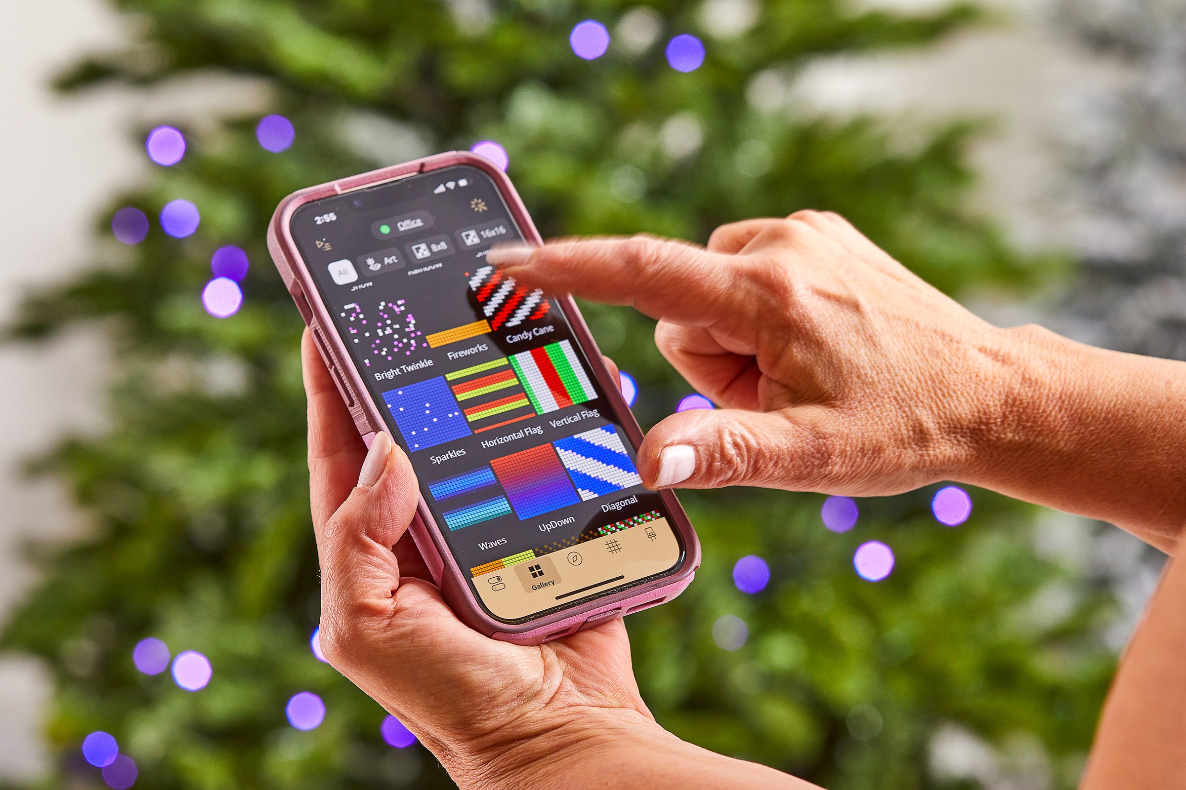 smart phone with twinkly tree