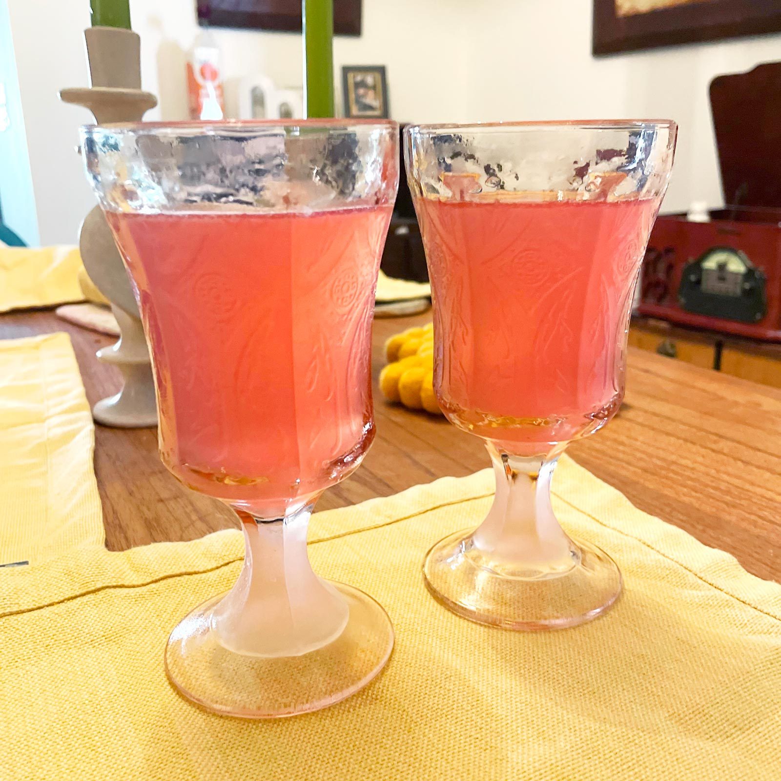 Toh Ian Garten Pomegrante Spritzer Sarra Sedghi For Taste Of Home Jvedit