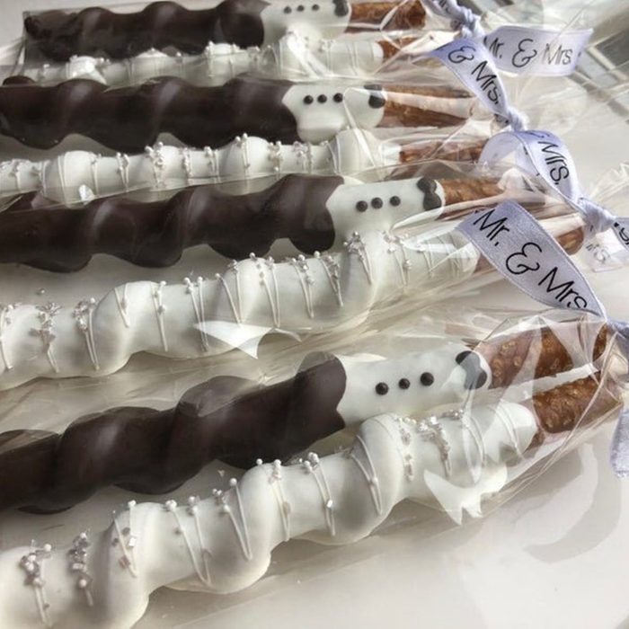 Toh Affiliate Bride Groom Getting Married Decorated Wedding Favor