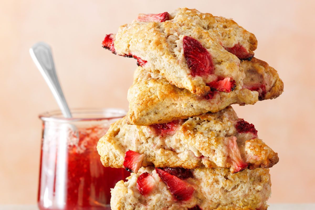 Tohjj23 32359 P2 Md 01 10 3bc Strawberry Scones