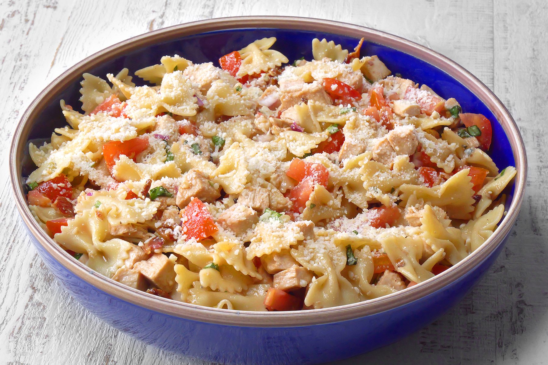 Chicken Pasta Salad Tohvp24 44698 Mf 07 03 2