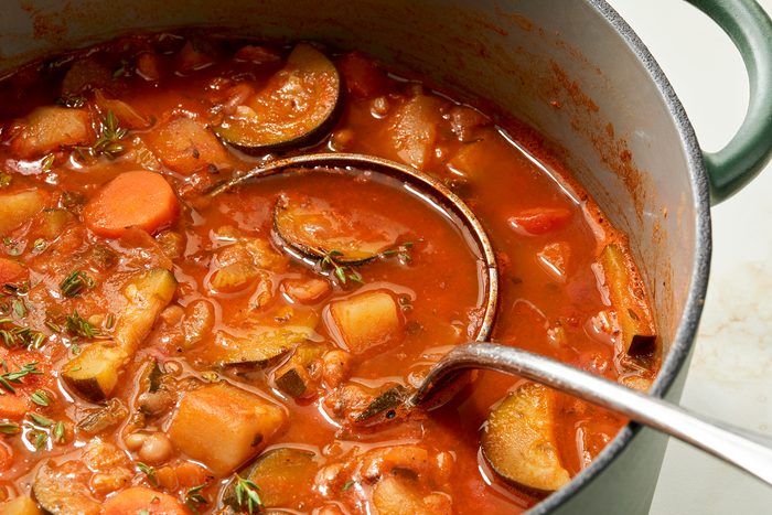 Italian White Bean Soup Tohcom24 175005 Md P2 08 09 2b