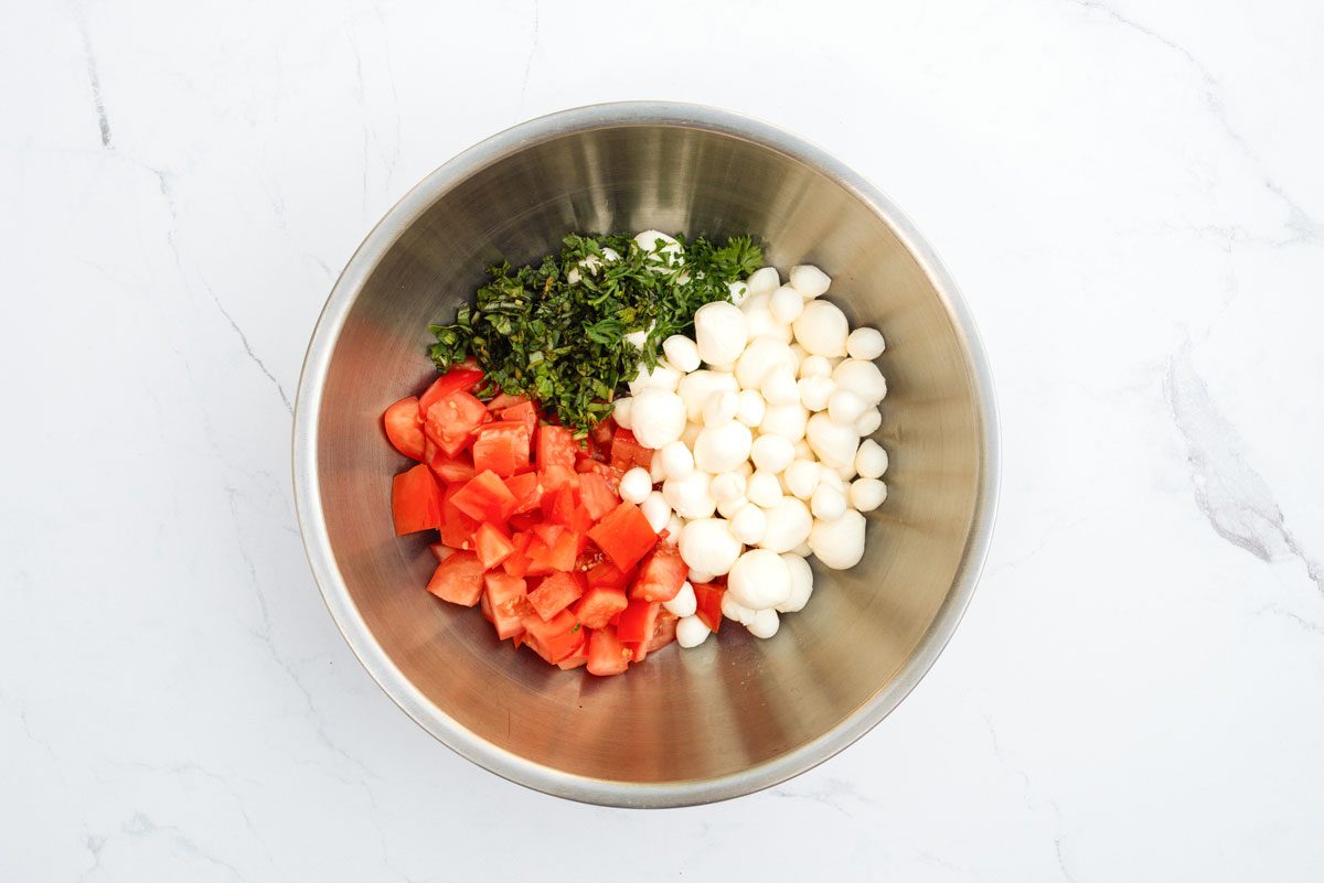 Tomato Mozzarella Salad Tohd24 44699 Jojobaccam 02