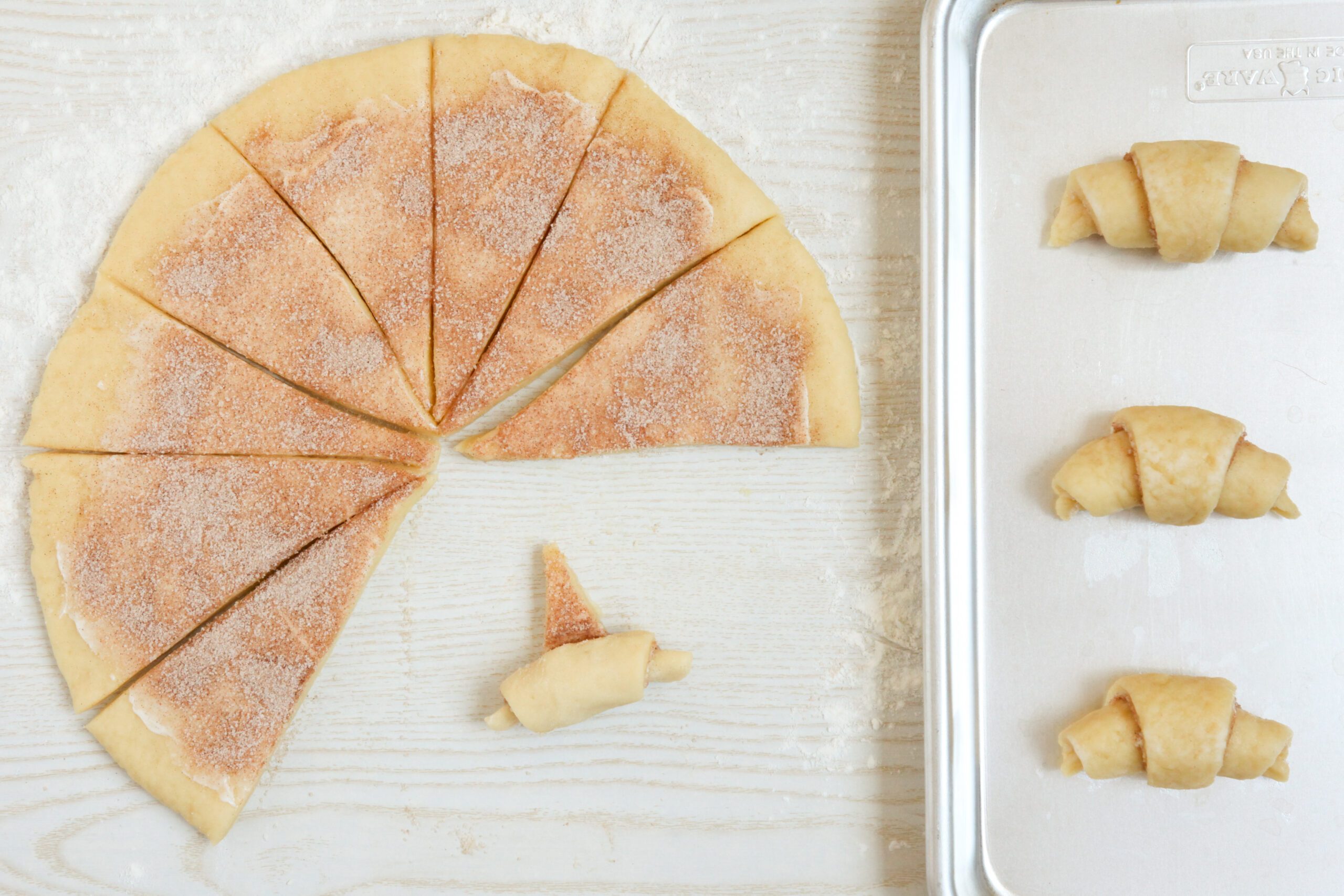 Rolling crescent Roll Cinnamon Cookies