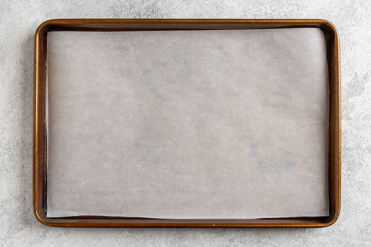 pan with parchment for Lebkuchen