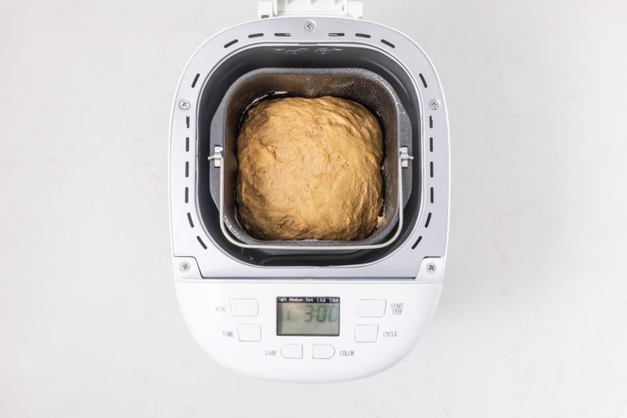 Dough for pumpkin bagels on bread machine.