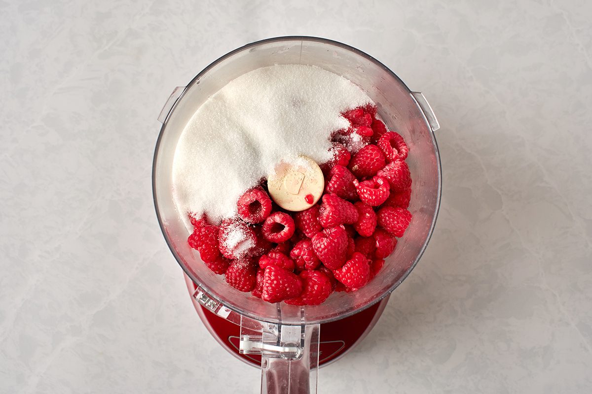 Puree raspberries