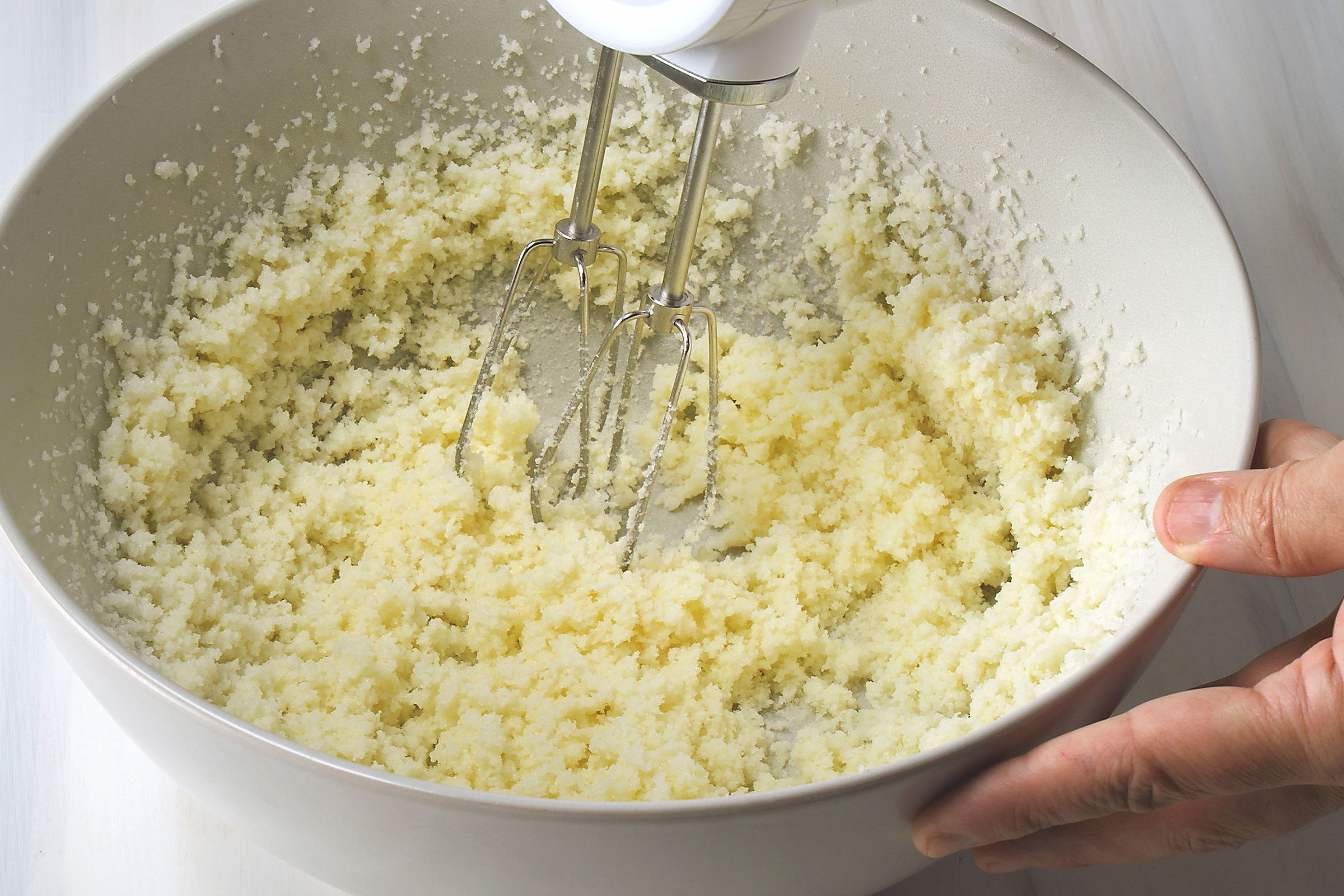 Mixing butter and sugar