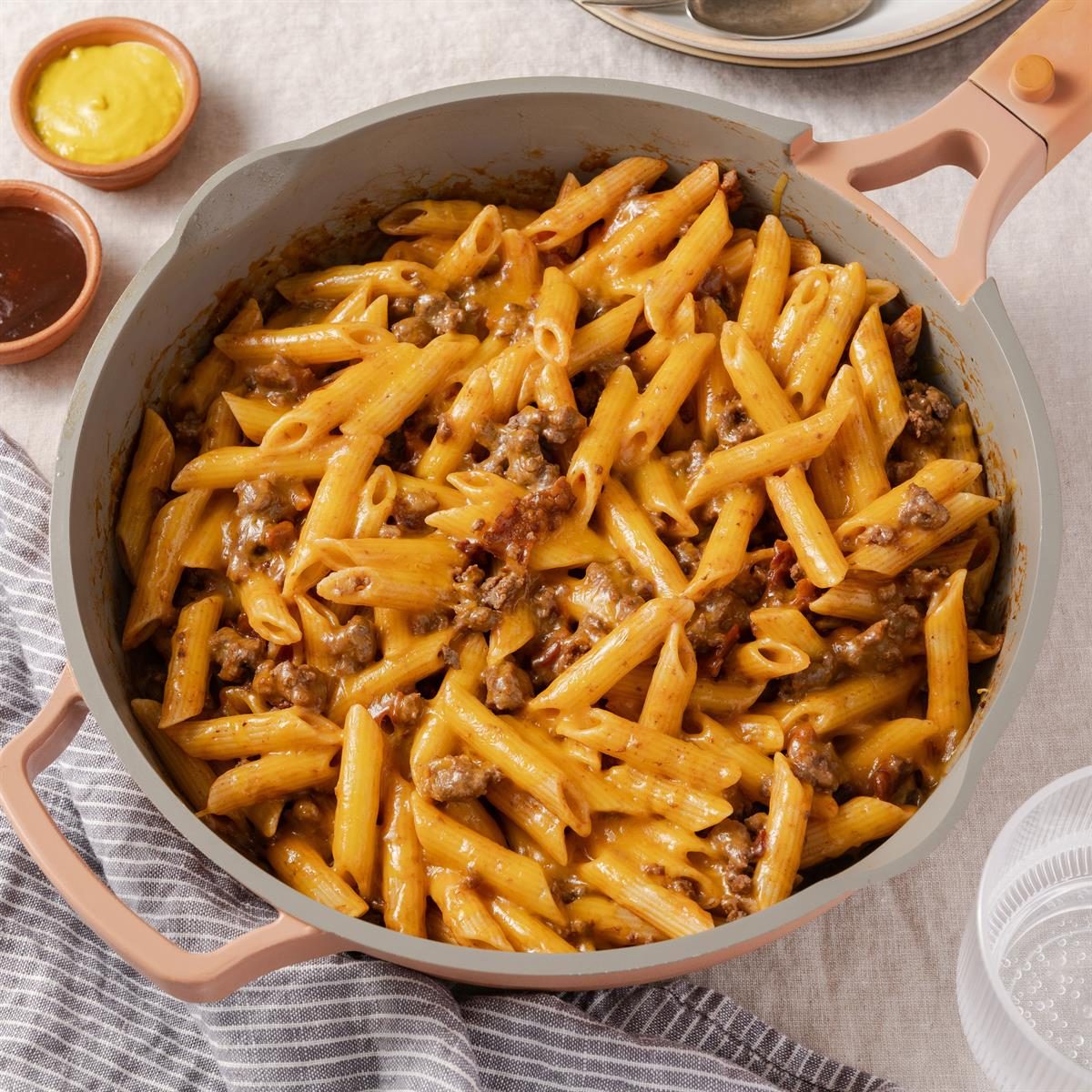 Bacon Cheeseburger Pasta Exps Tohd24 12349 Leticiaalmeida 07