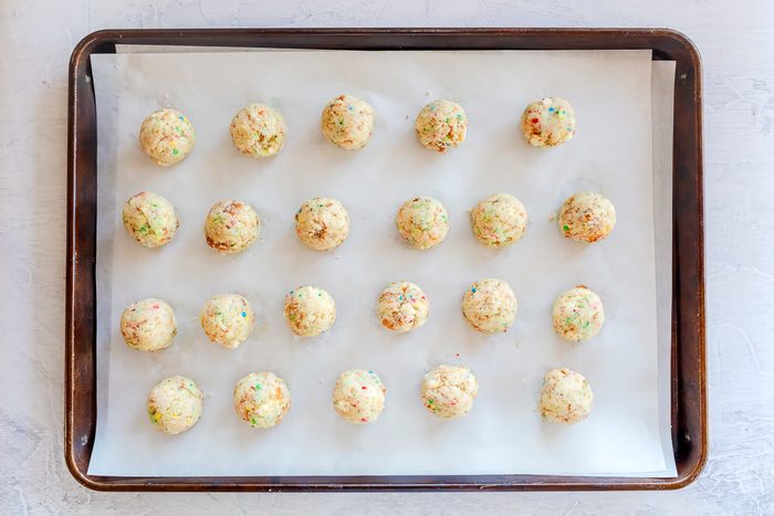 Funfetti Cake Balls Jackie Alpers Tohd24 81731 Jackiealpers 03