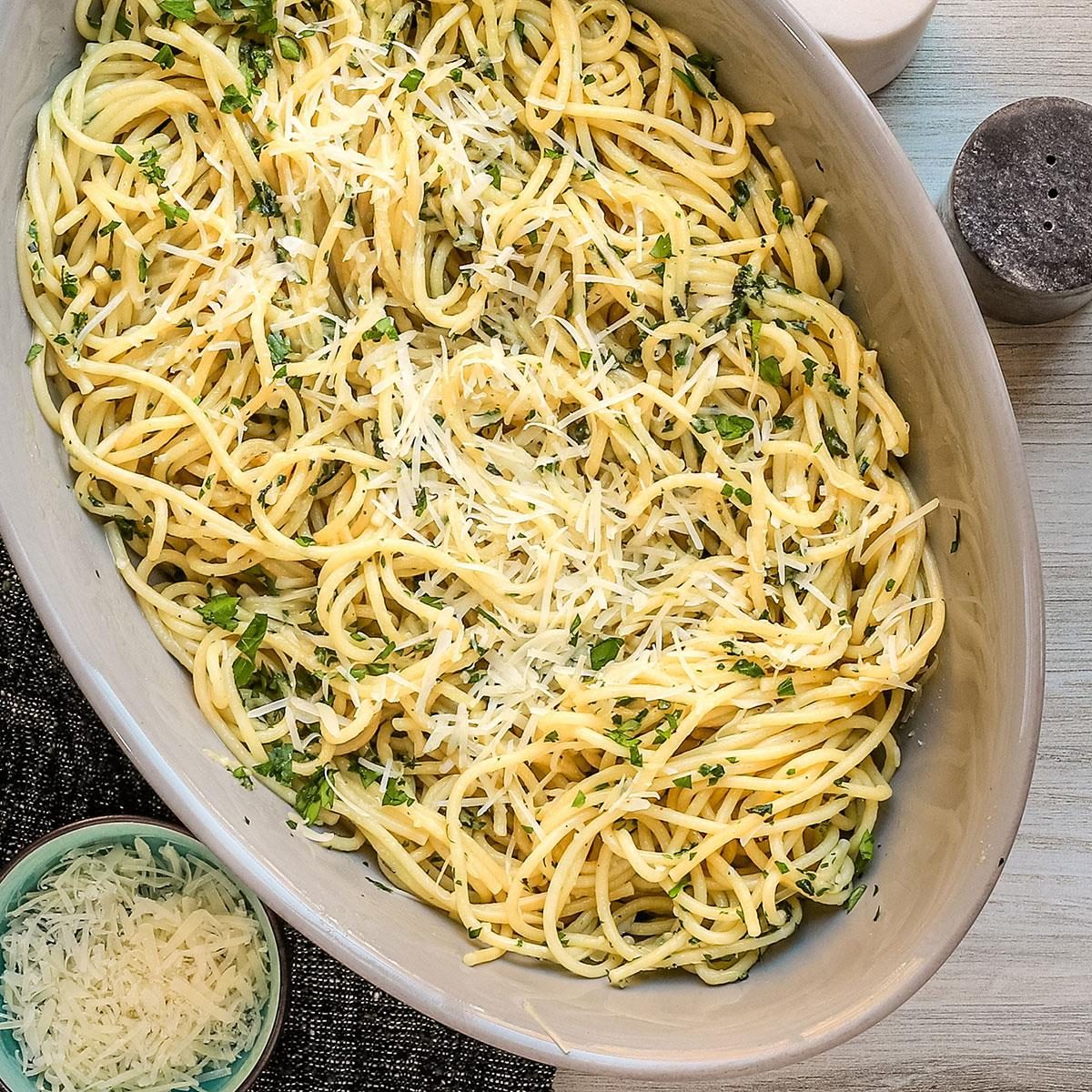 Garlic Spaghetti Exps Tohd24 10671 Dianarattray 8