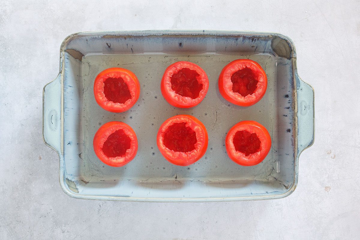 Tomatoes quarter cut off