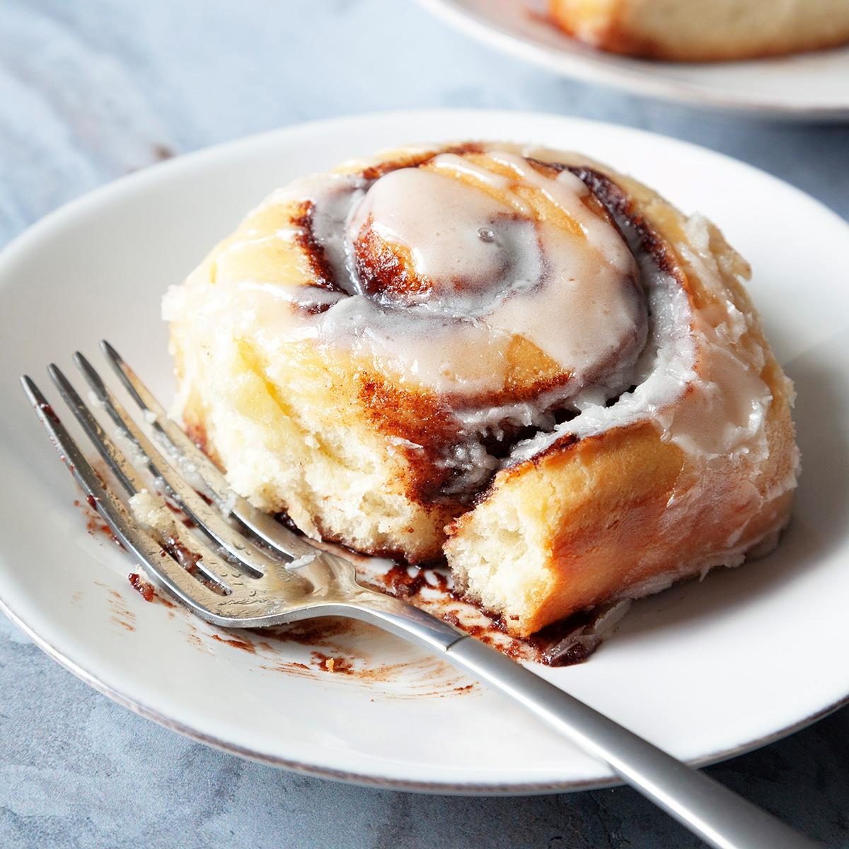 Amish Cinnamon Rolls with Mashed Potatoes