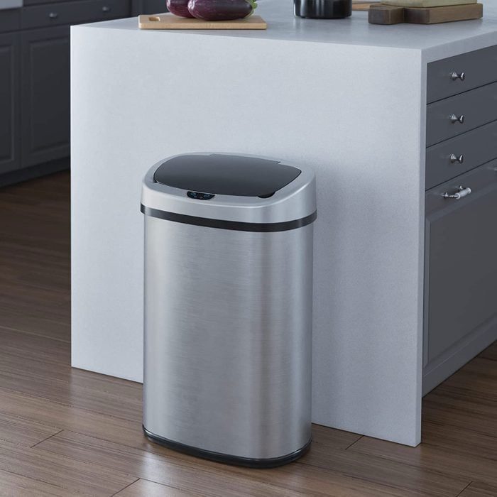 Touchless Trashcan Via Amazon.com Ecomm
