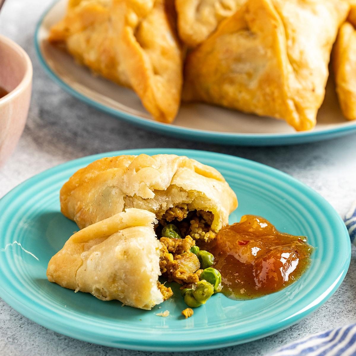 Chicken Samosas Exps Tohd24 245621 Kristinavanni 7