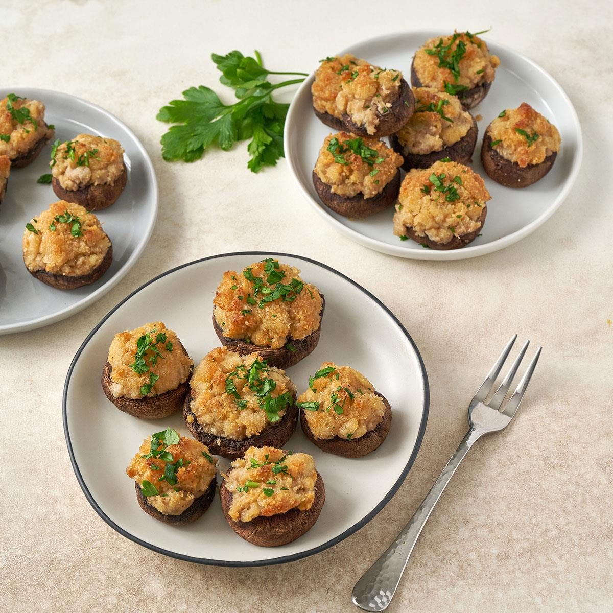 Crab Cake Stuffed Mushrooms Exps Tohd24 60479 Suzannajjar 6