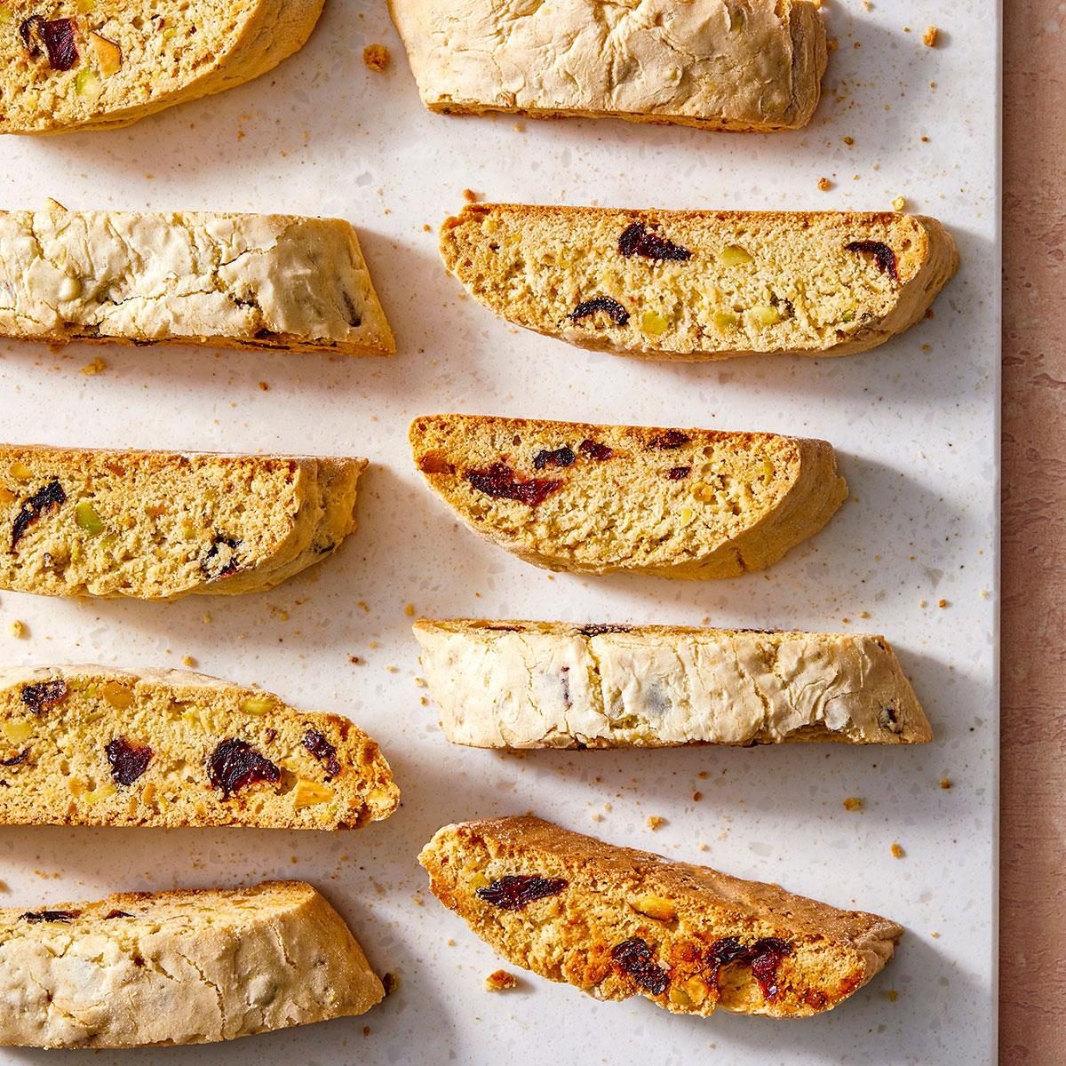Cranberry Pistachio Biscotti Exps Tohcom25 50914 Md P2 01 14 7b