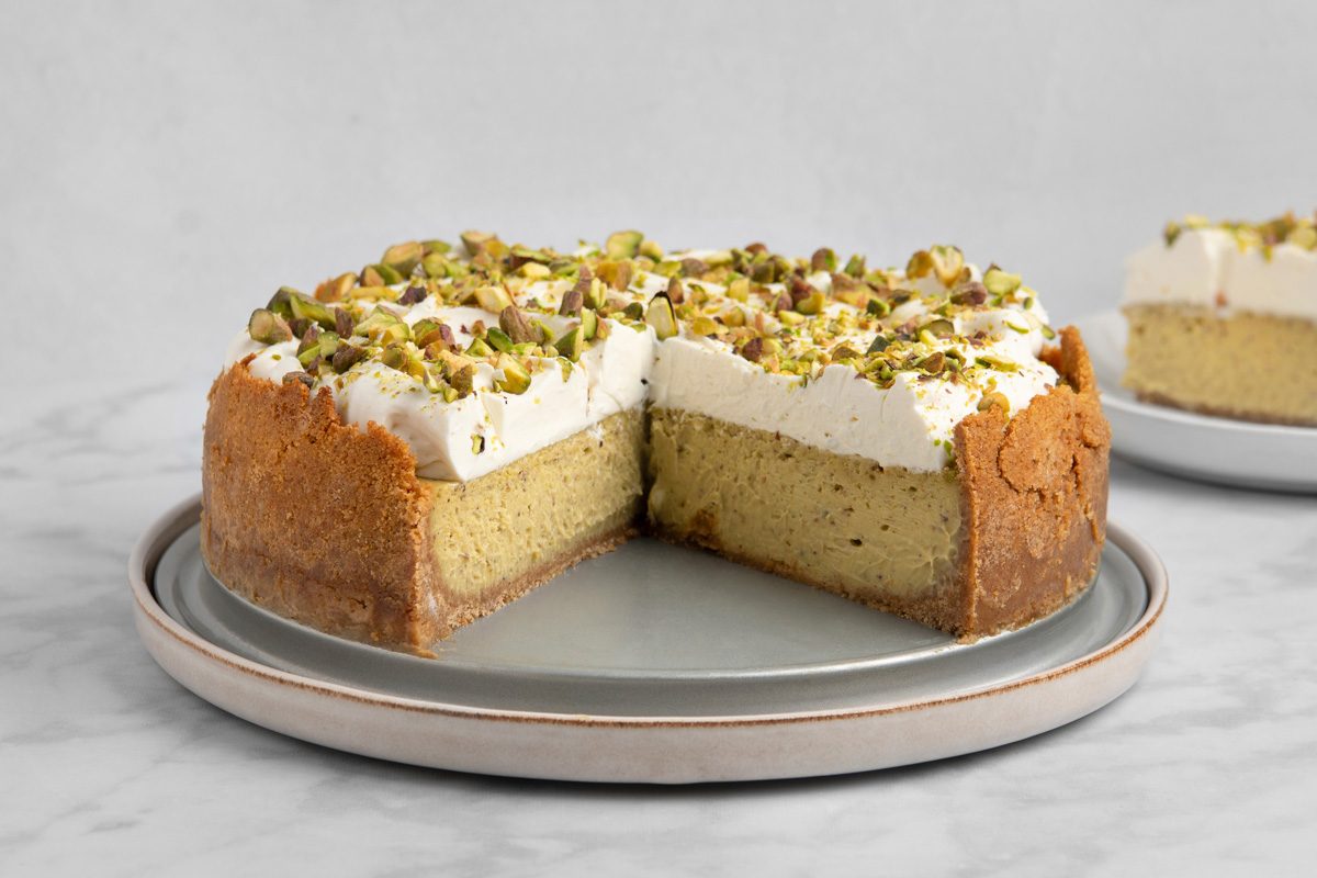 Creamy Pistachio Cheesecake 