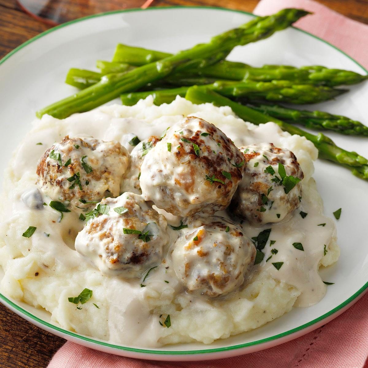 Spiced Apple Pork Roast