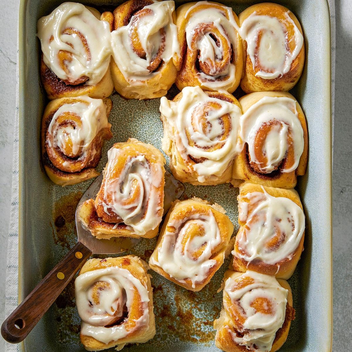 Vegan Cinnamon Rolls