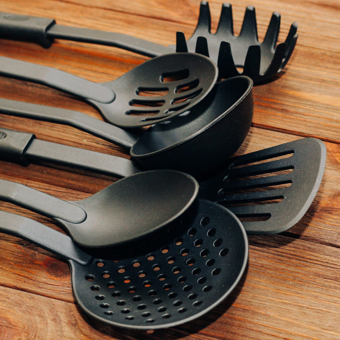 Black Plastic Kitchen Utensils Aren’t As Toxic As Everyone Thought