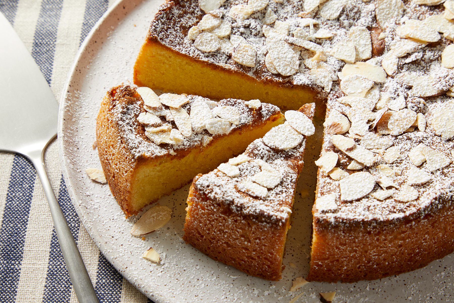 Almond Cake Ft25 278212 Ec 0228 3