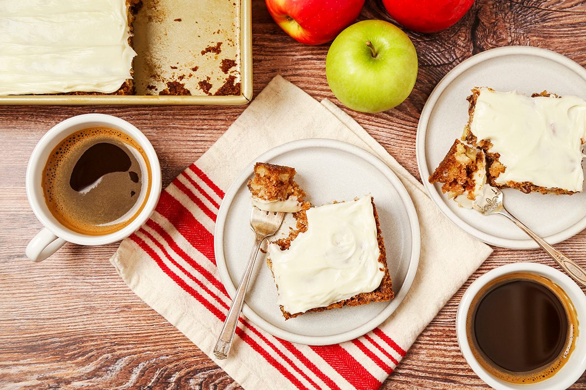 German Apple Cake Tohd24 21254 Jonathanmelendez 01