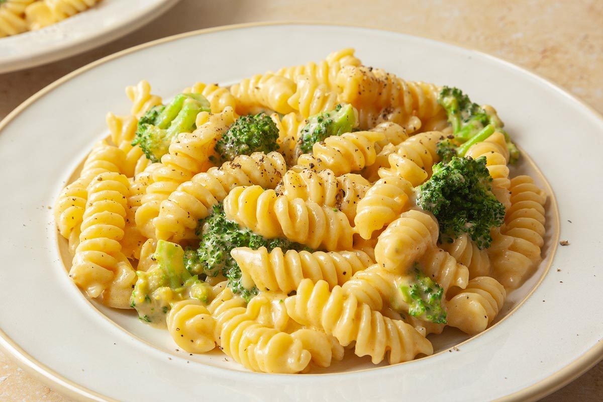 Broccoli Cheddar Pasta served and ready to eat