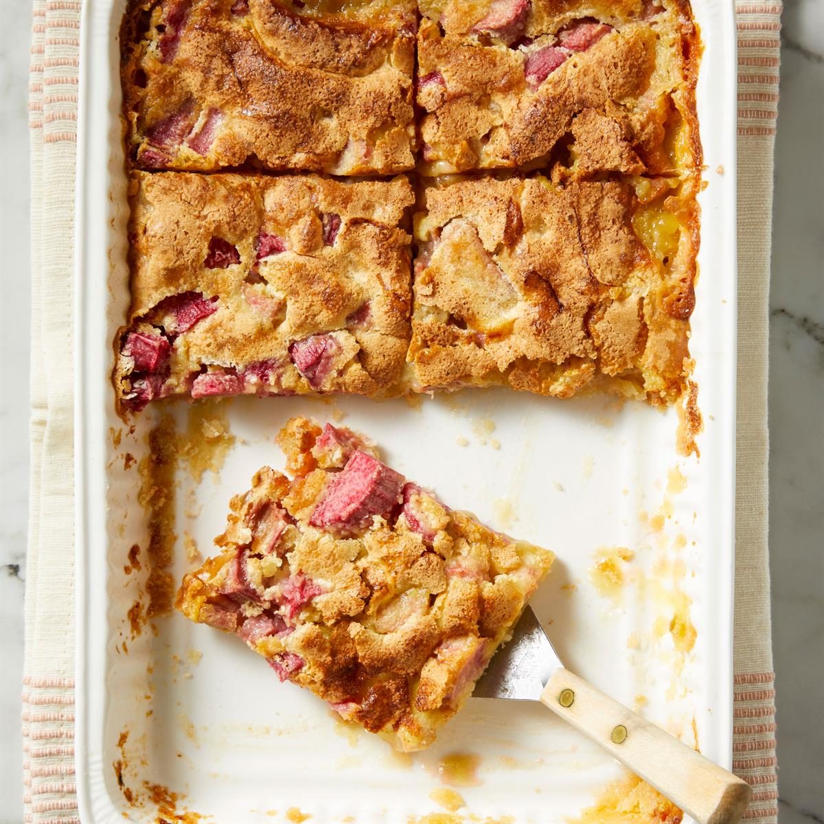 Old-Fashioned Rhubarb Torte